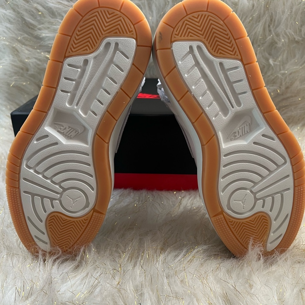 Jordan 1 elevate - Picture 3 of 5